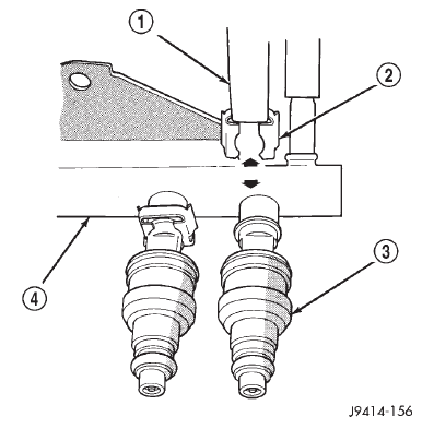 Fig. 33 Injector Retaining Clips-Typical Injector